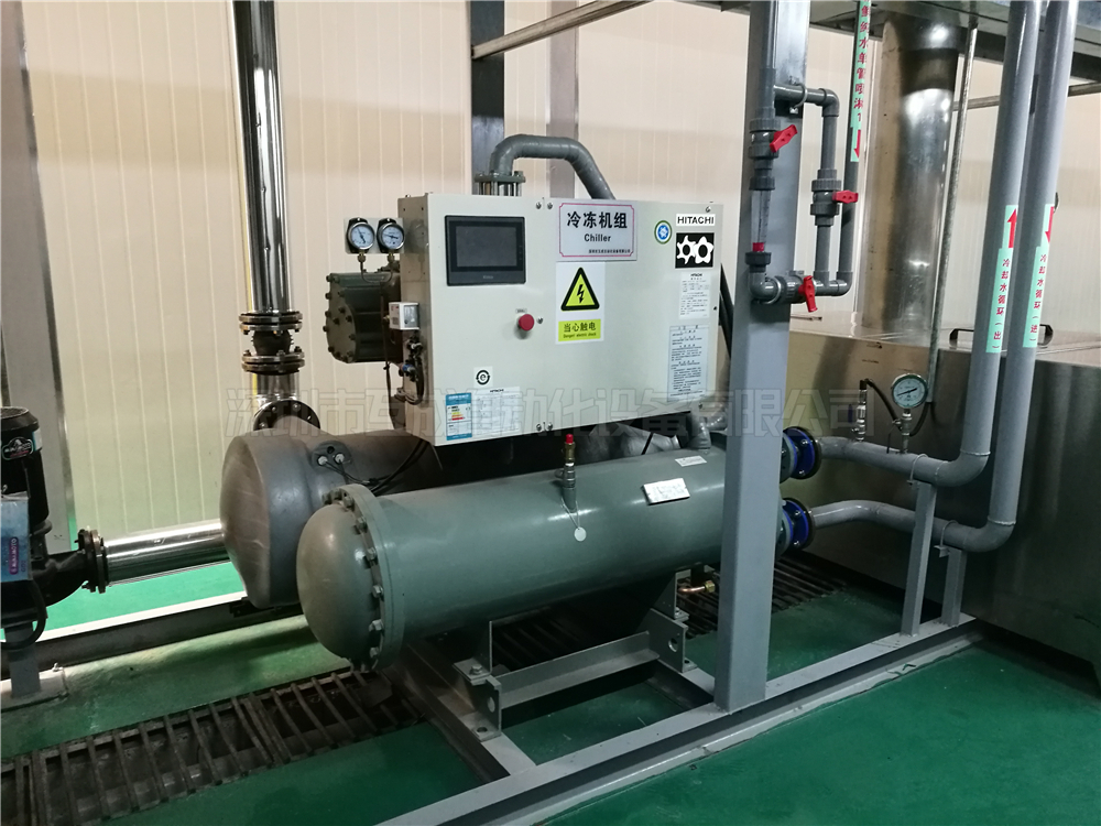 4日立冷水機(jī)組.jpg